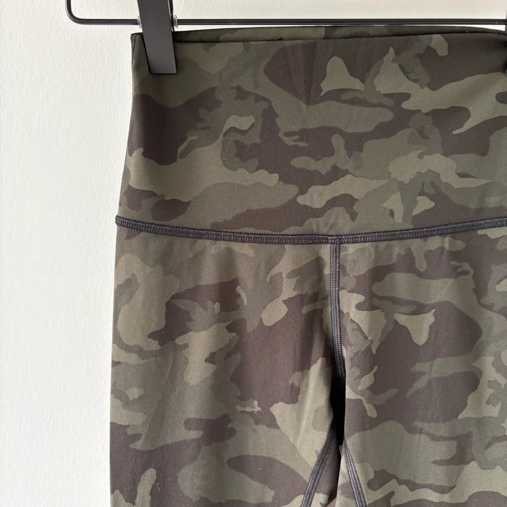 lululemon athletica Camo Leggings - Green and Black - Picture 3 of 6